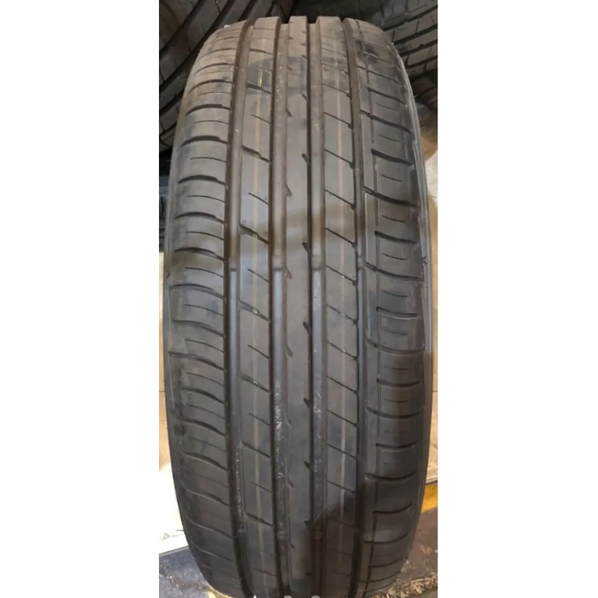 Pneu FALKEN ZIEX ZE914A ECORUN 215/55 R17 94V pas cher