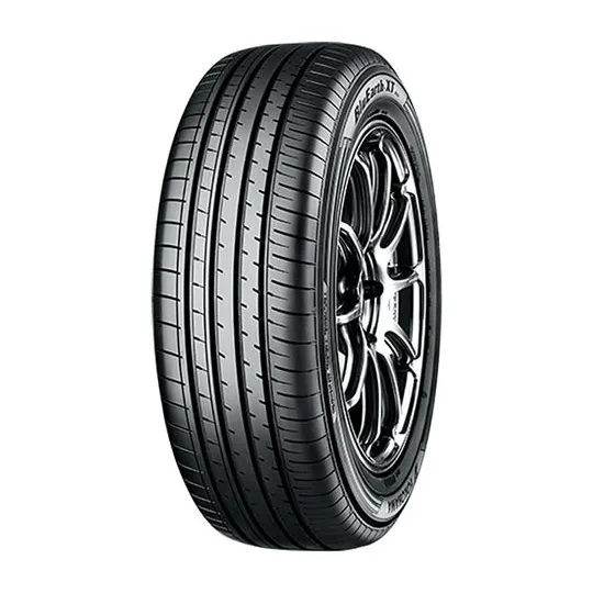 Pneu YOKOHAMA BluEarth-XT AE61 225/50 R18 99V pas cher