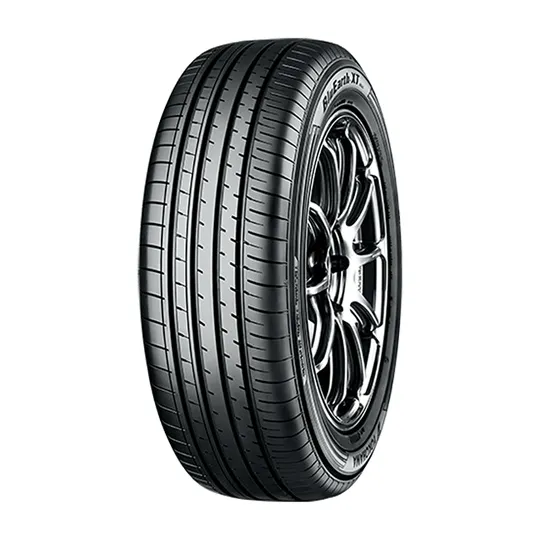 Pneu YOKOHAMA BLUEARTH-XT AE61 XL 245/50 R19 105W pas cher
